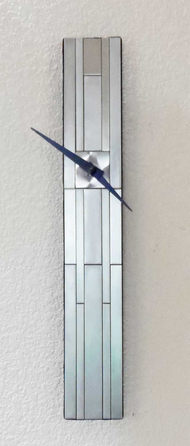 Offset-pendulum-mosaic-clock
